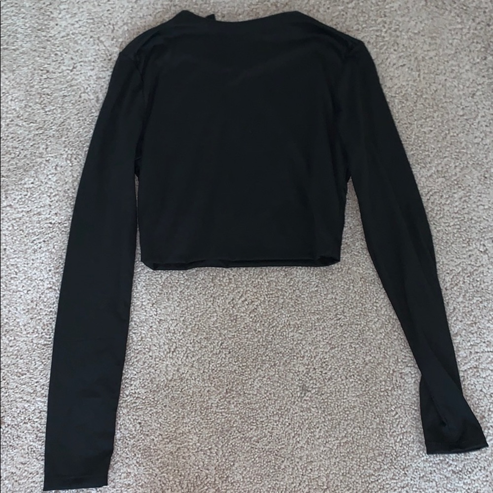 Basic but amazing black long sleeve